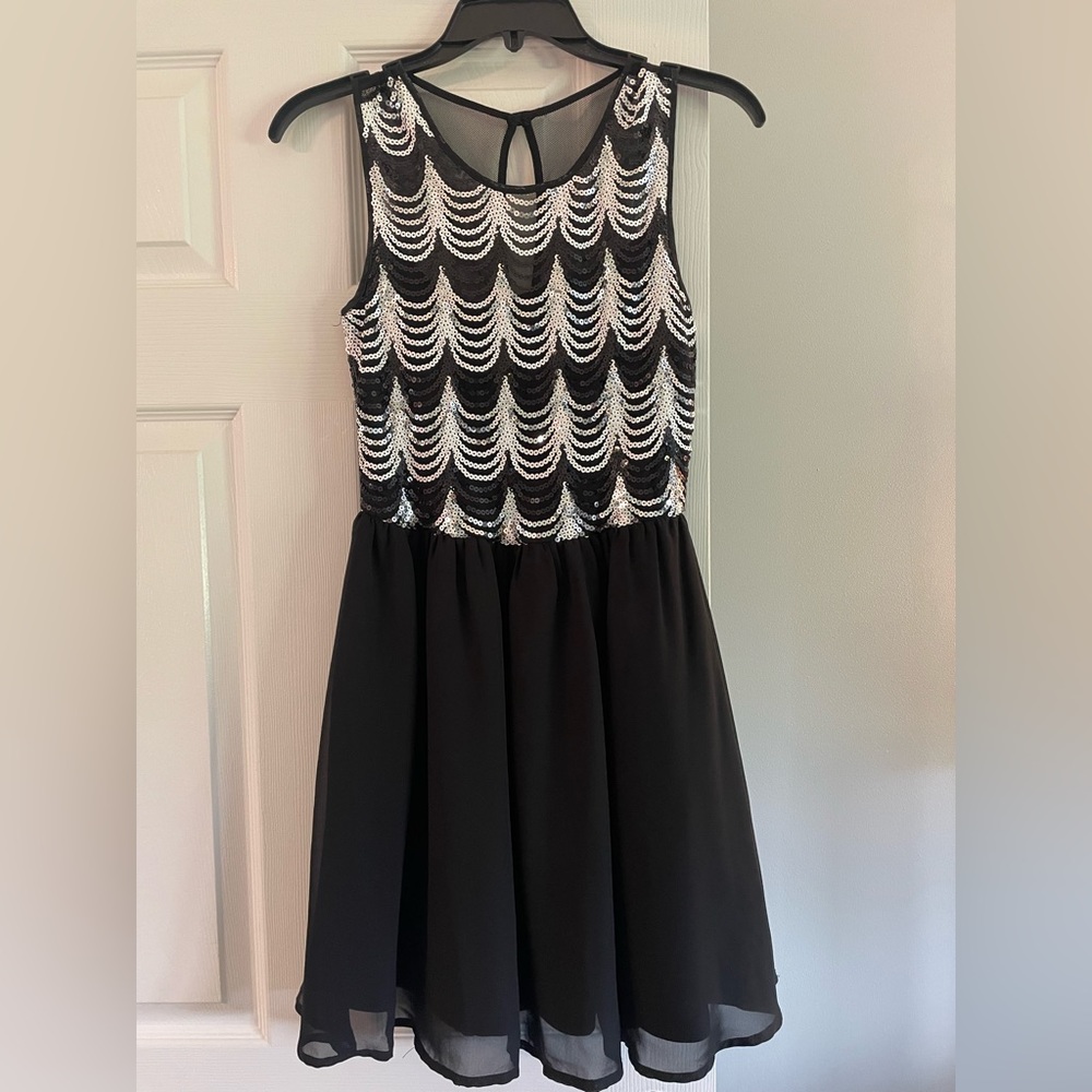 Short black formal dress